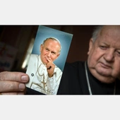 Kard. Dziwisz apeluje o modlitwę w 15. rocznicę przejścia Jana Pawła II do domu Ojca