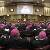 Biskupi włoscy wzywają do nadania sensu duchowego pandemii