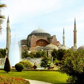 Hagia Sophia meczetem? Sąd odłożył decyzję, naciski na Erdogana