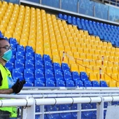 Katar: robotnicy budujący stadiony na mundial bez wynagrodzenia