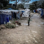 W Światowy Dzień Migranta pomóżmy razem z Caritas ofiarom pożaru w obozie na Lesbos