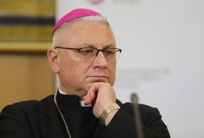 Bp Miziński: Trwający synod to doświadczenie nowe, otwarte na przyszłość, potrzebne