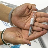 Kraska: nie będziemy zmuszać do szczepienia, ale przekonywać o skuteczności szczepionek