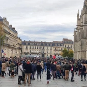 Francja: Rada Stanu odrzuciła ograniczenie liczby wiernych w miejscach kultu!