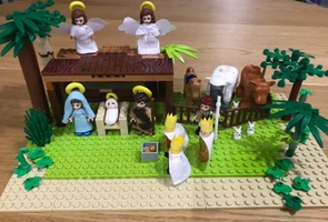 Od dzieci dla małego Jezusa. Bożonarodzeniowe szopki z klocków LEGO w Krakowie