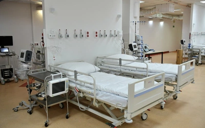 Są wolne łóżka covidowe i respiratory dla pacjentów z koronawirusem