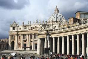 „Ten Kościół w Rzymie, jakże jest błogosławiony!" Dziś wspominamy św. Piotra i jego katedrę