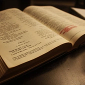 Czy relacje biblijne są mniej wiarygodne niż relacje historyczne?
