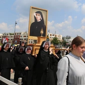 Wspomnienie św. Siostry Faustyny Kowalskiej wpisane do kalendarza liturgicznego Kościoła na całym świecie