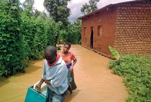 Ulewa, powódź i lawina błota w Rwandzie