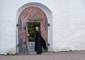 Mnisi wobec świata #1. O furtianach klasztornych
