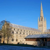 Anglia: Anglikanie likwidują kościoły. Co z katolikami?