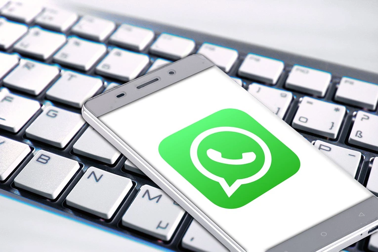 Jakie dane ma udostępniać WhatsApp Facebookowi? 