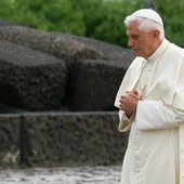 Benedykt XVI: nie ma dwóch papieży