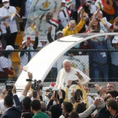 Papież w Irbilu: mogę zobaczyć i dotknąć własnymi rękami, że Kościół w Iraku żyje