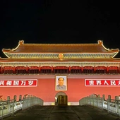 Chiny: Kościół patriotyczny „poznaje, dziękuje, słucha, idzie za Partią” 