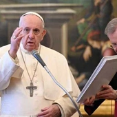 Papież: kontemplacja jest „oddechem” naszej relacji z Bogiem