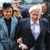 Wielka Brytania: zamieszanie i wyjaśnienia wokół katolickiego ślubu premiera B. Johnsona