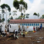 Dramatyczna sytuacja w Gomie. Ludzie uciekają przed wulkanem