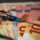 Parlament Europejski wzywa do uchylenia patentu na szczepionki przeciwko Covid-19