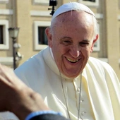 Papież zaczął pracować, w niedzielę Anioł Pański z okna kliniki Gemelli