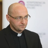 Episkopat ma wątpliwości ws. kompetencji i uprawnień Państwowej Komisji ds. Pedofili