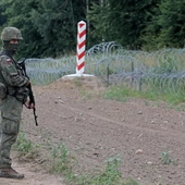 Szef MON: w ciągu najbliższych dni wzrośnie liczba żołnierzy na granicy z Białorusią
