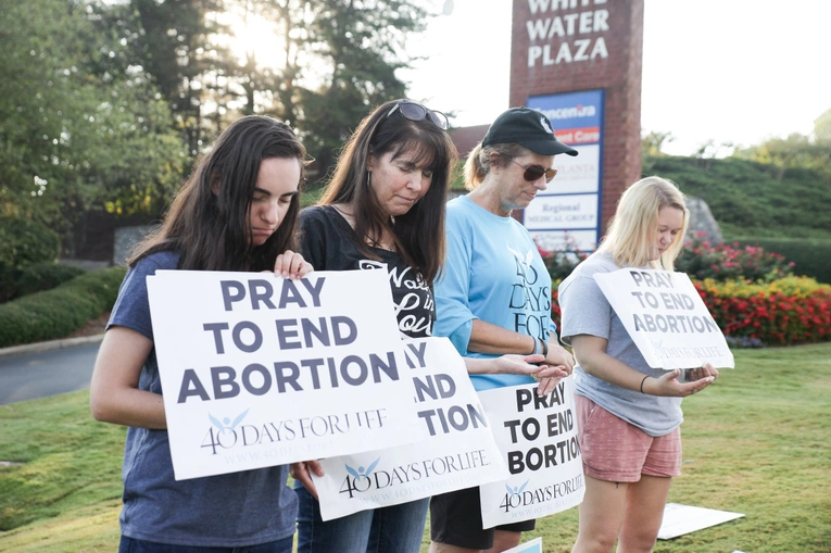 Najsilniejszą bronią w walce z aborcją jest modlitwa. W Hiszpanii ruszy 40 Dni dla Życia