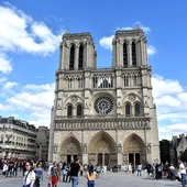 Centrum LGBT w katedrze Notre Dame? To pomysł transseksualnej działaczki