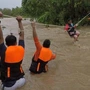 Filipiny: chrześcijanie pomagają poszkodowanym przez burzę tropikalną