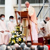 Papież w Poliklinice Gemelli: Serce Jezusa uzdrawia nasze spojrzenie na rzeczywistość