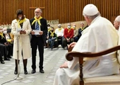 Papież: uleczone rany dają życie osobom dotkniętym kryzysami