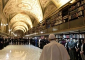 Papież: Kościół musi być wspólnotą „wychodzącą” i liderem kultury spotkania