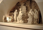 Najstarsze znane figurki do bożonarodzeniowej szopki można oglądać w Rzymie