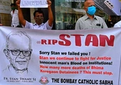 Hinduscy jezuici walczą o dobre imię ojca Stana Swamy’ego