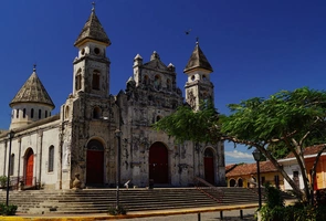 Nikaragua: Prezydent konfiskuje dobra ofiarowane Kościołowi
