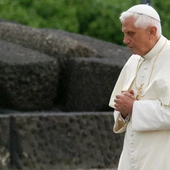 Watykan: oskarżenia wobec Benedykta XVI całkowicie fałszywe