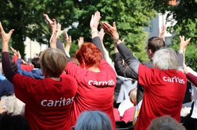 Pomoc dzieciom, seniorom, migrantom – Caritas Polska podsumowuje rok i planuje działania