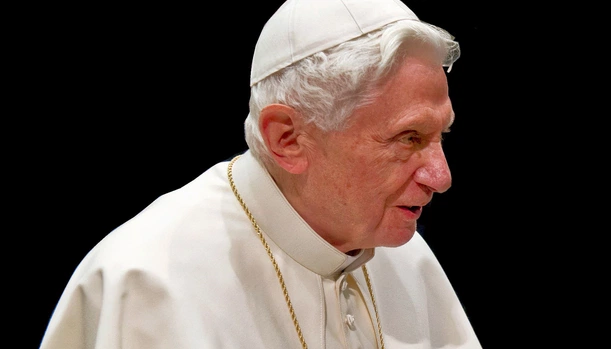 Benedykt XVI koryguje oświadczenie w sprawie raportu o nadużyciach
