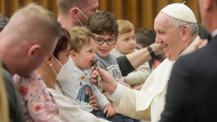 Papież Franciszek: często krytykujemy Kościół, ale czy potrafimy go kochać?
