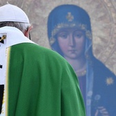 Papież: na diaboliczny bezsens przemocy odpowiada się orężem Boga: modlitwą i postem