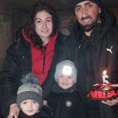 5-latek z Charkowa obchodzi urodziny w schronie. Jego mama zamieściła na Instagramie poruszające zdjęcie