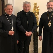 Lwów: kard. Krajewski spotkał się z arcybiskupami Szewczukiem i Mokrzyckim