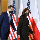 Morawiecki i Harris o wschodniej flance NATO. Harris potwierdza zaangażowanie USA w zobowiązania wobec Polski