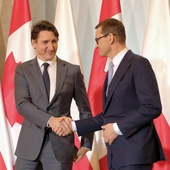 Premier Morawiecki podczas spotkania z Trudeau: musimy być silni i zjednoczeni