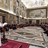 Papież ogłosił Konstytucję apostolską o Kurii Rzymskiej