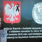 Macierewicz: katastrofa z 10 kwietnia 2010 r. na lotnisku pod Smoleńskiem była wynikiem aktu bezprawnej ingerencji