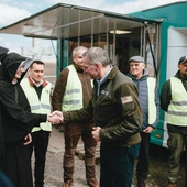 Patrick Kelly, Najwyższy Rycerz Zakonu Rycerzy Kolumba odwiedził ośrodek dla uchodźców na Ukrainie
