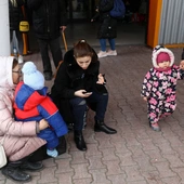Od soboty uchodźcy z Ukrainy mogą składać wnioski o rodzinny kapitał opiekuńczy
