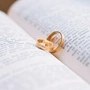 Co Pismo Święte mówi o małżeństwie? Inspirujące cytaty o miłości i wierności
